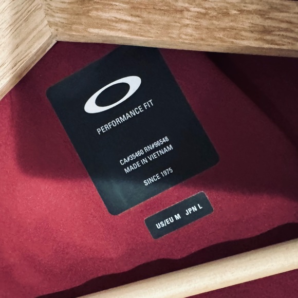 Oakley Soft Shell Jacket 10k Performance Fit Black Merlot Lined SZ Medium NWT - Picture 11 of 16